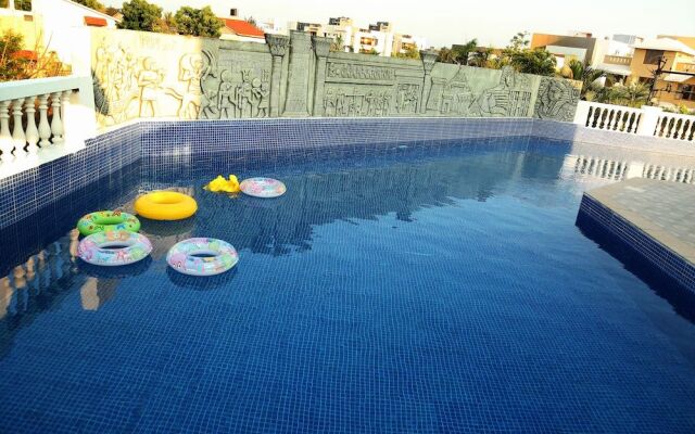 Peakland Hotels and Resorts
