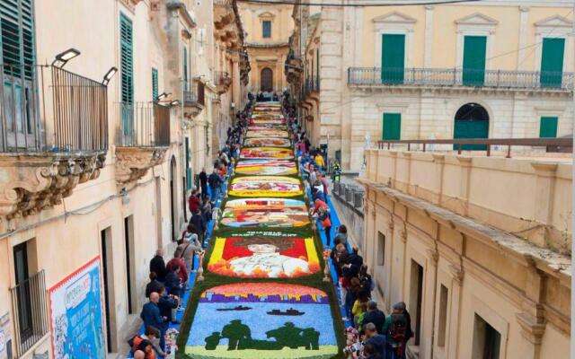 Irene's house with pool, parking & wi-fi