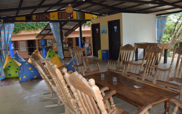 Pura Vida MINI Hostel