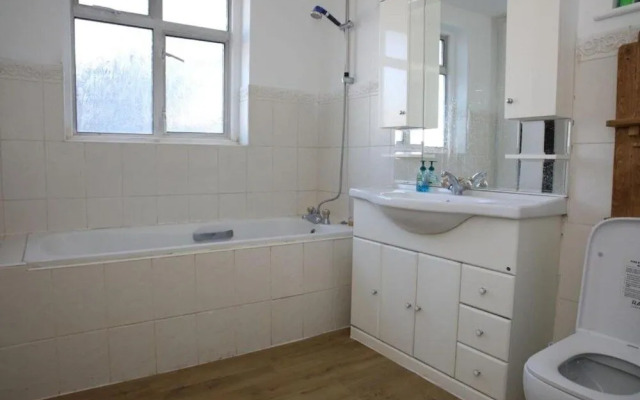 OYO Timi Holiday Homes