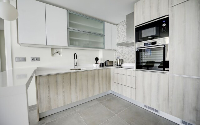 Arade Riverside Modern Apartment