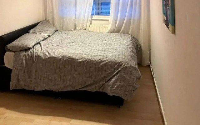 Room in Apartment - Normanton - Deluxe Double Room