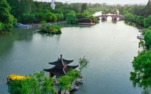 Blossom House Yangzhou Lakeside