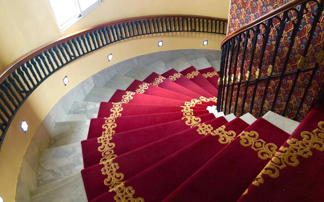 Royal Victoria - Ex British Embassy