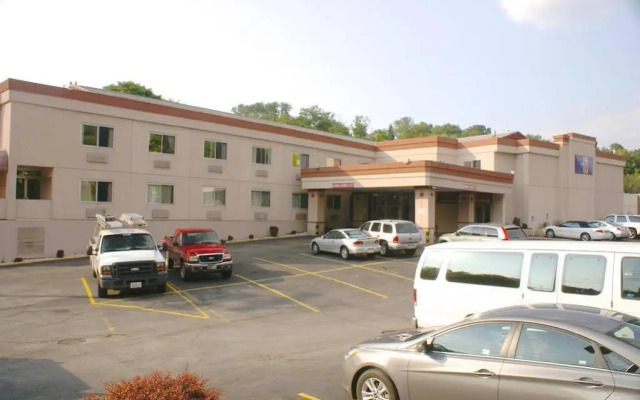 Motel 6 Pittsburgh