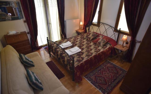 Santa Marina GuestHouse