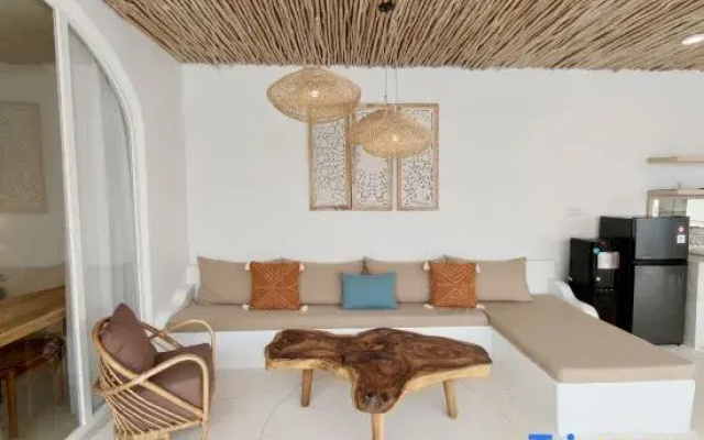 New! Charming 2BR Villa with Rustic Style