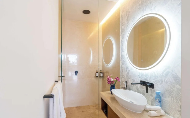 Soho PV Stunning Views Luxury Heated Rooftop Pool