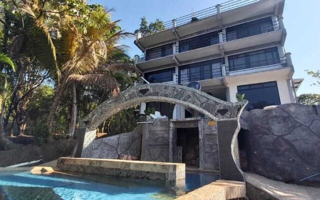 El Castillo Monte Campana