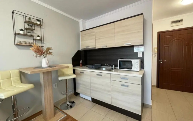 Private Studio Summer Breeze 506