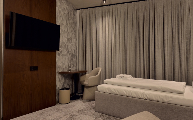 Bellman Hotel