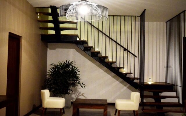 Villa by the Edge