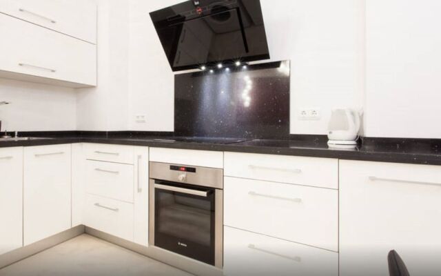 Holi-Rent Duplex Descalzos D