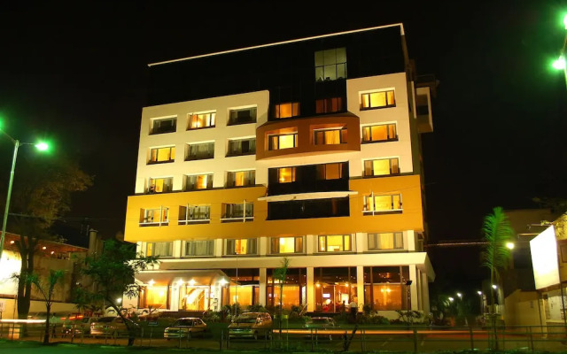 Hotel EEFA