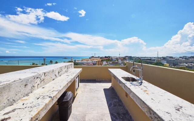 Centric condo by Casago