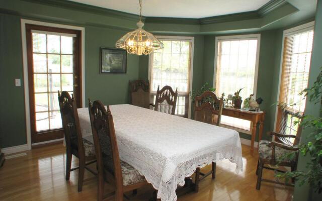 Schubert Estate B&b