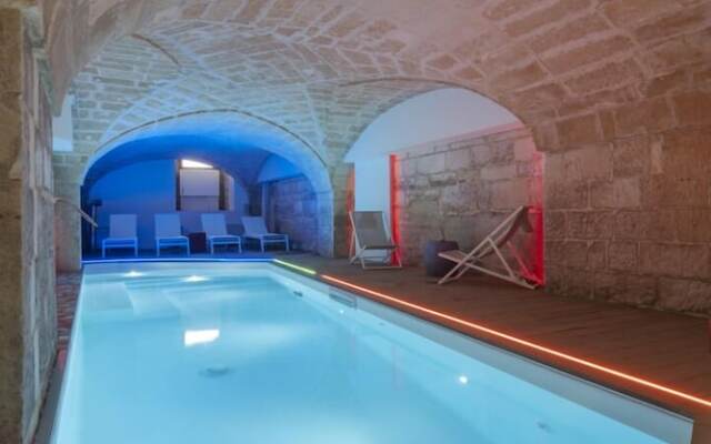 Vianna Suites & Spa