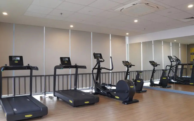 The Matrix One - Luxury free Gym & Pool