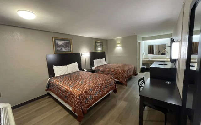 Royal Inn Motel
