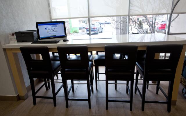 Holiday Inn Peterborough-Waterfront, ON by IHG