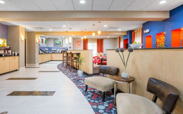 Comfort Suites Locust Grove Atlanta South