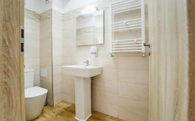 Sunny View 2 Bedroom Central Apartment