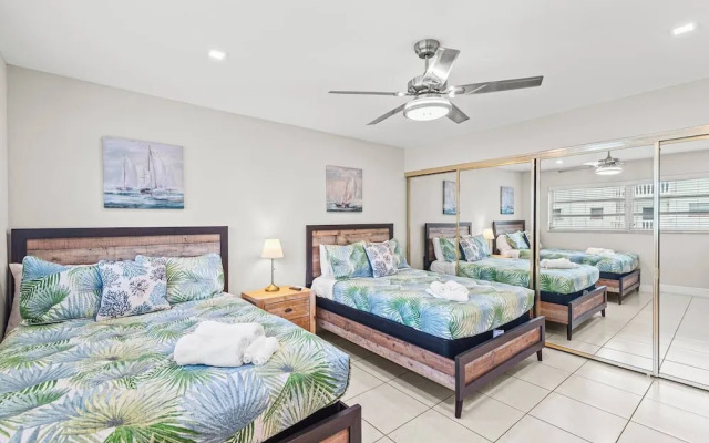 Beach, Pool; Las Olas Getaway