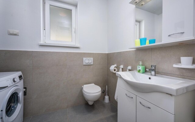 Nice Home in Zminj With Wifi and 3 Bedrooms