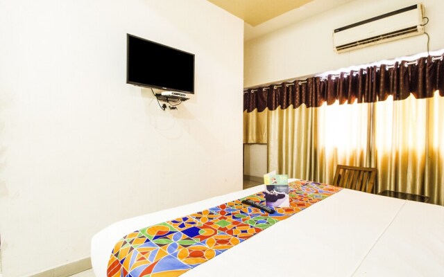 Collection O 4731 Hotel Surya Continental