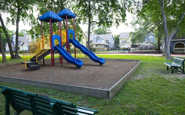 OYO Apartments at Champions Green