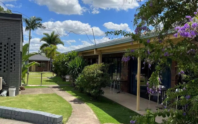 Oxley Motor Inn