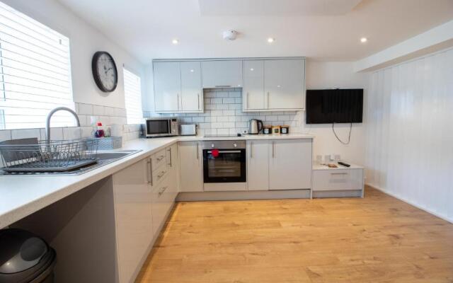 Stylish Studio in the Heart of the English Riviera
