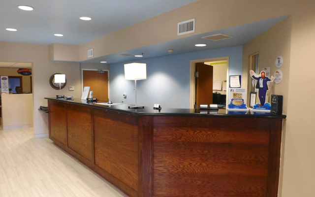 Holiday Inn Express & Suites Roswell