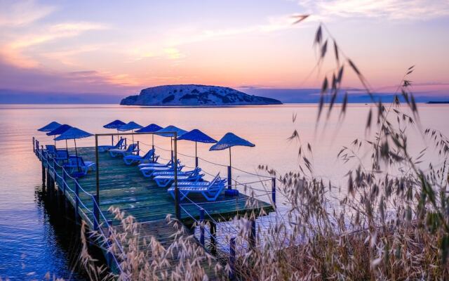 Karaburun Konak Hotel