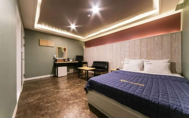 Gumi Indong Hotel Won (One Hotel)