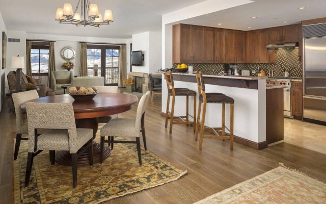 Madeline Hotel & Residences, Auberge Resorts Collection