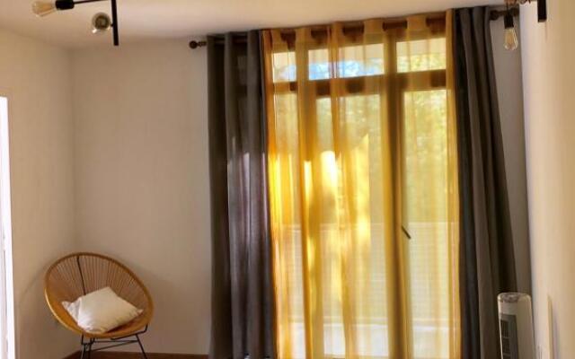 Apartement 5 rooms 20 mins from the beach