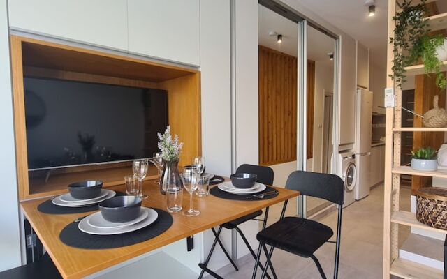 Phaedrus Living: Seaside Luxury Flat Athina 123