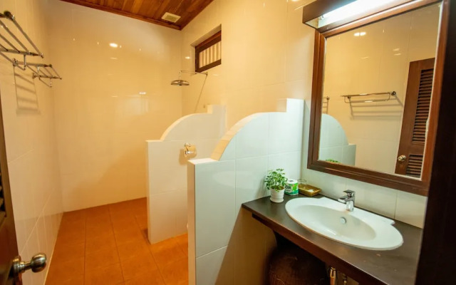 Treasure Hotel Laos
