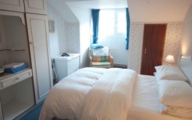 Hillview Lodge