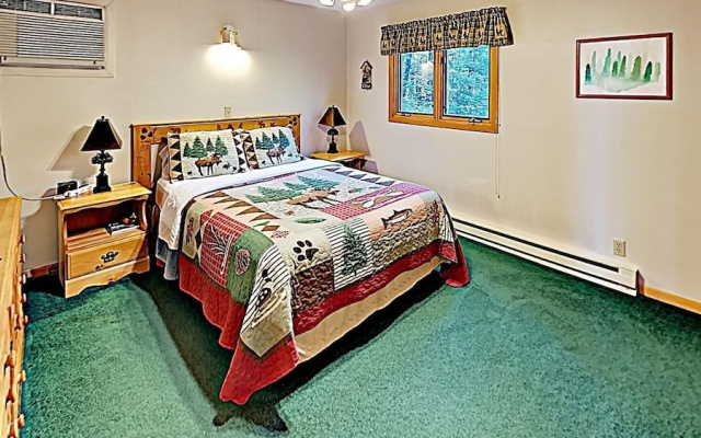 Beaver Bay Lodge