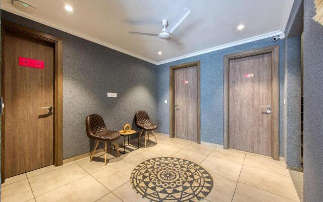 ROSASTAYS Gurugram Golf Course