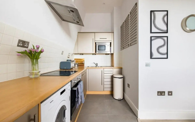 The Camberwell Loft - Captivating 2bdr Flat