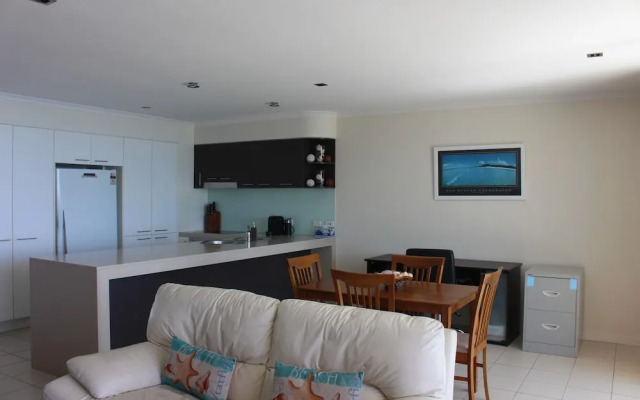 Marina Shores 2 Bedroom Apartment