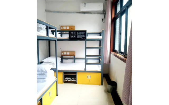 Xian Sahara Youth Hostel