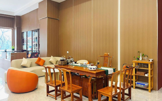 Yunkai Business Hotel