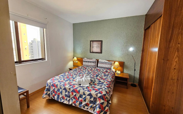 Flat Qi Ibirapuera com Sacada Uh-2307