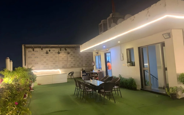 Hotel Aerostar Gold Near Yashobhoomi