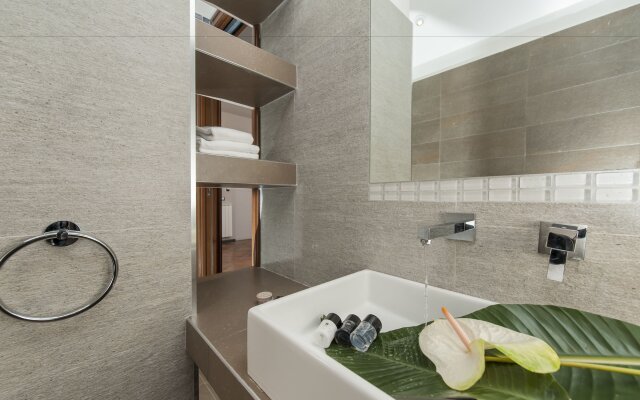 Daphne Luxury Suites