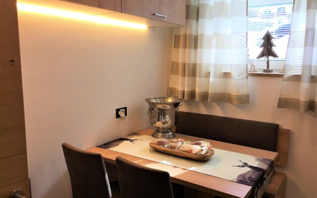 Apartment 4 Holiday - Apartment Aika